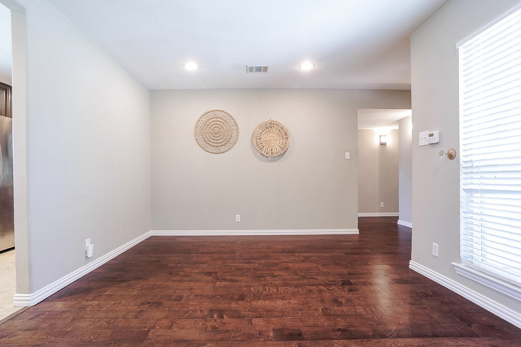 832 Greenhaven Drive