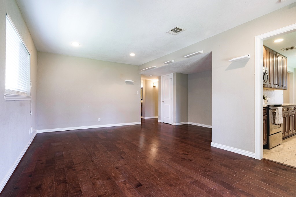 832 Greenhaven Drive