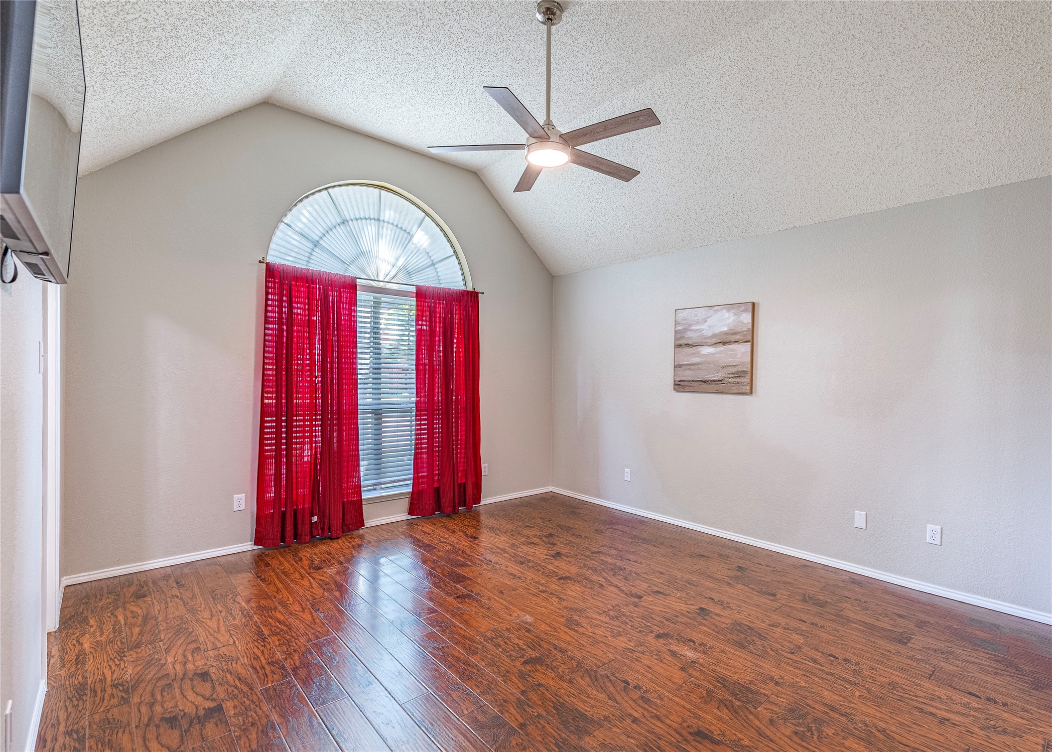 1805 Creek Crossing