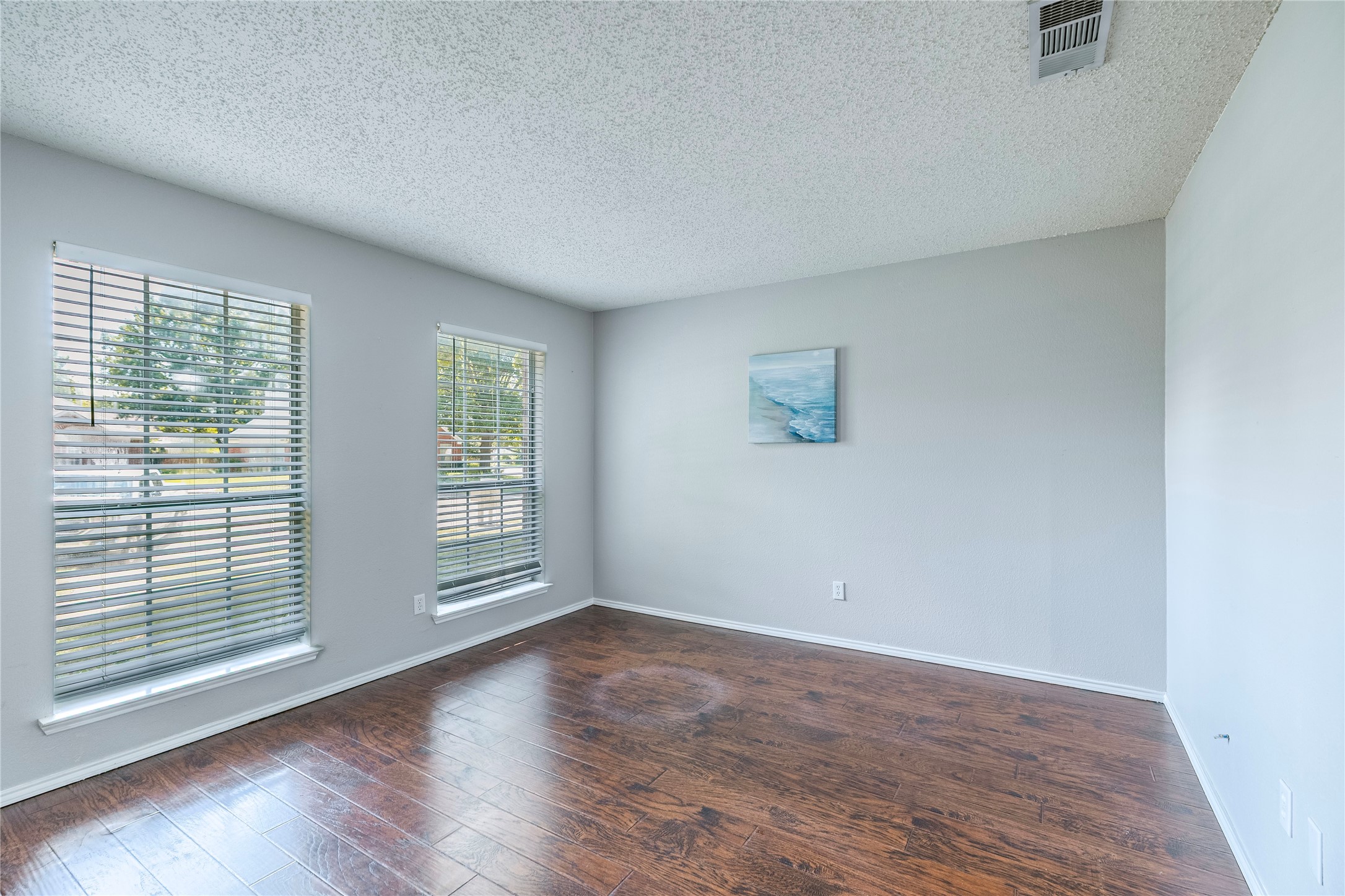 1805 Creek Crossing