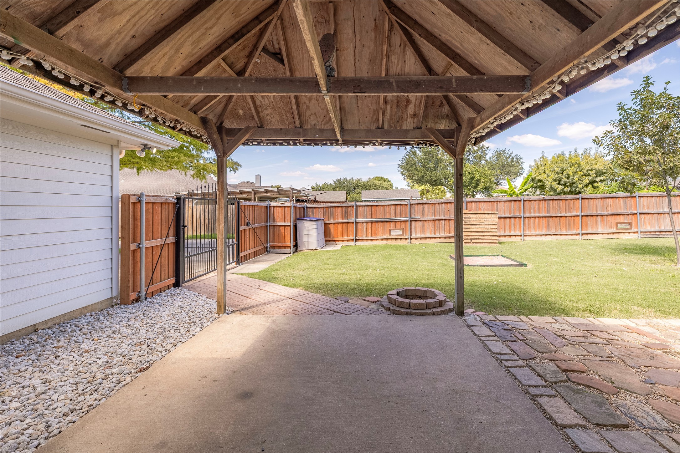1805 Creek Crossing