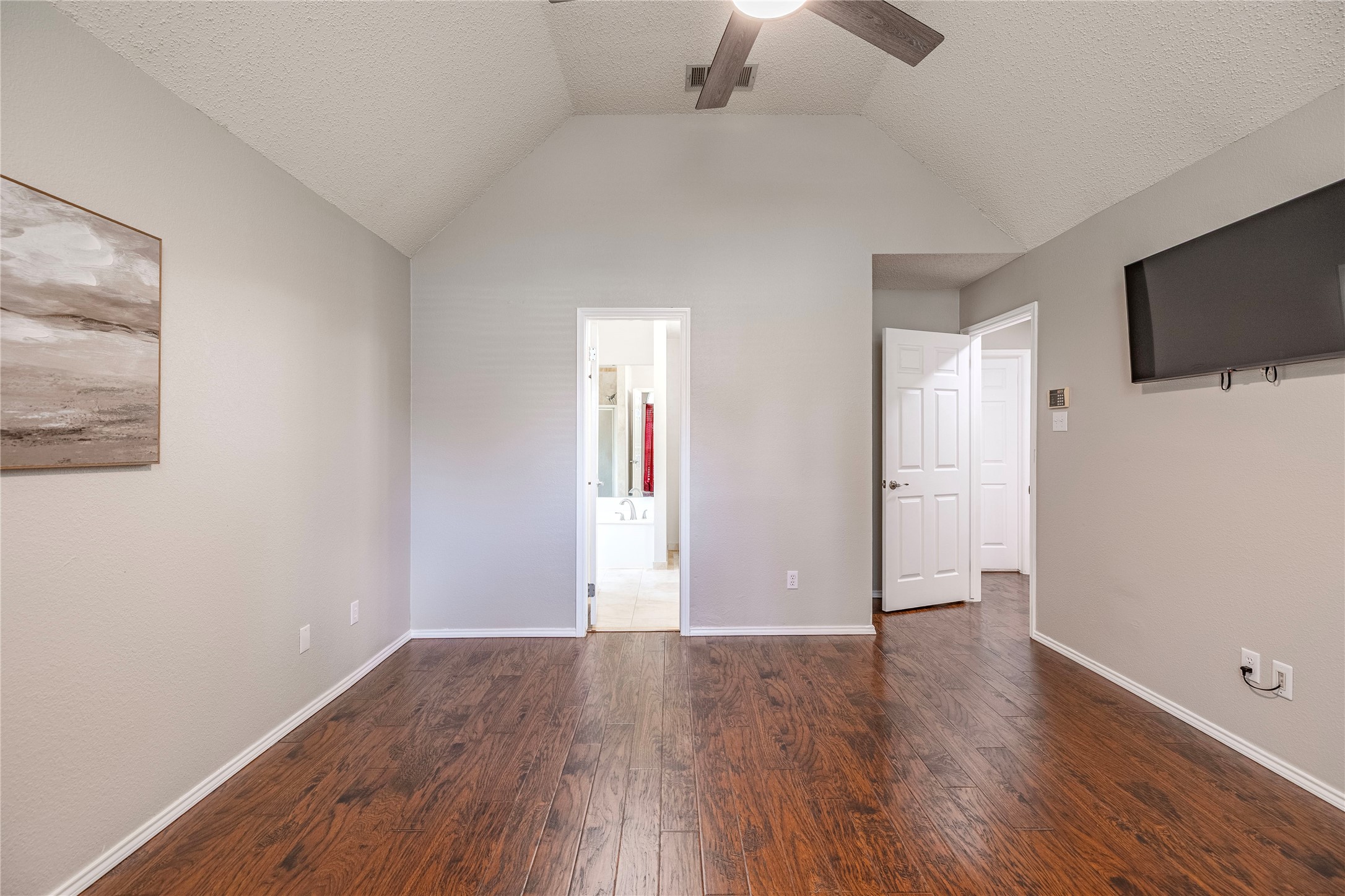 1805 Creek Crossing
