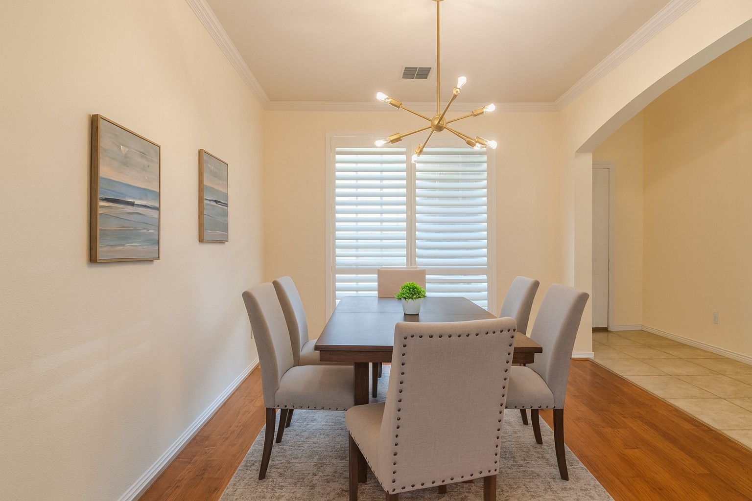 6115 Crestridge Lane