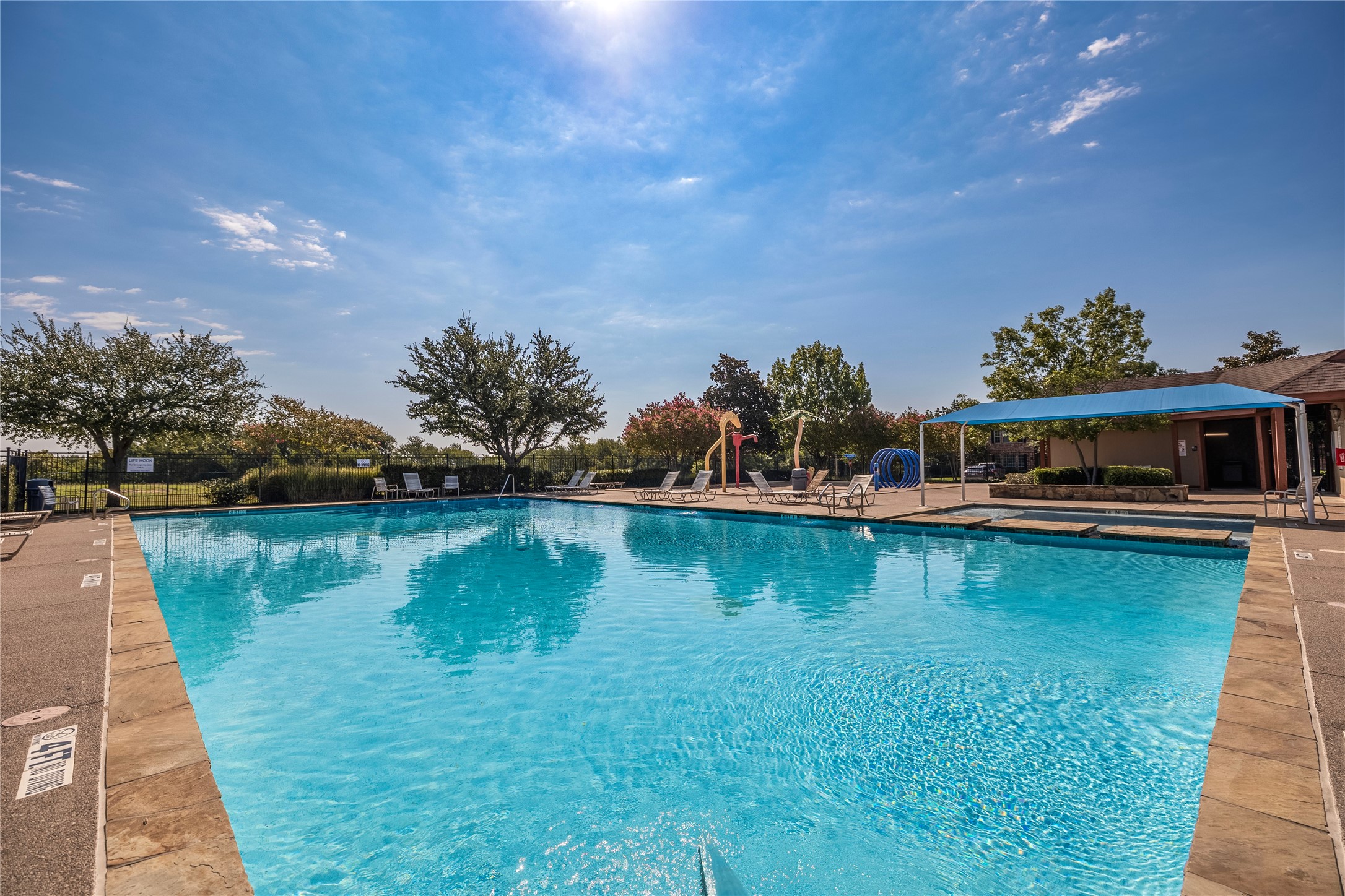 6115 Crestridge Lane