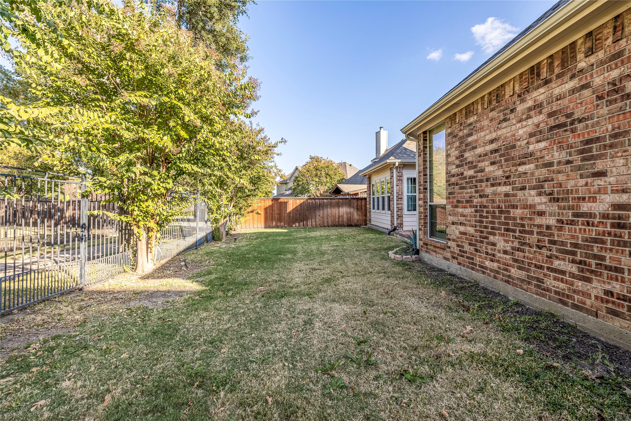 6115 Crestridge Lane