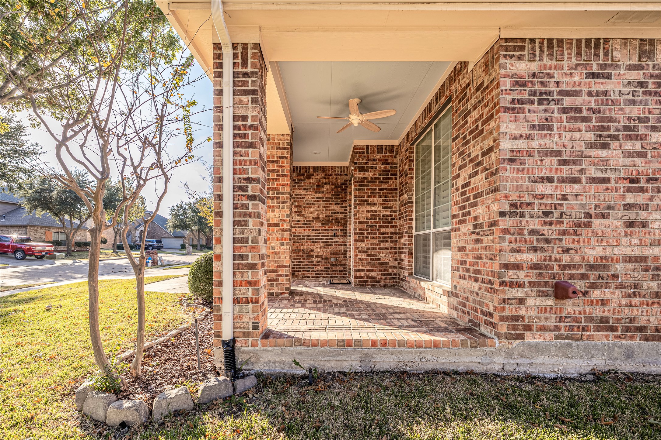 6115 Crestridge Lane