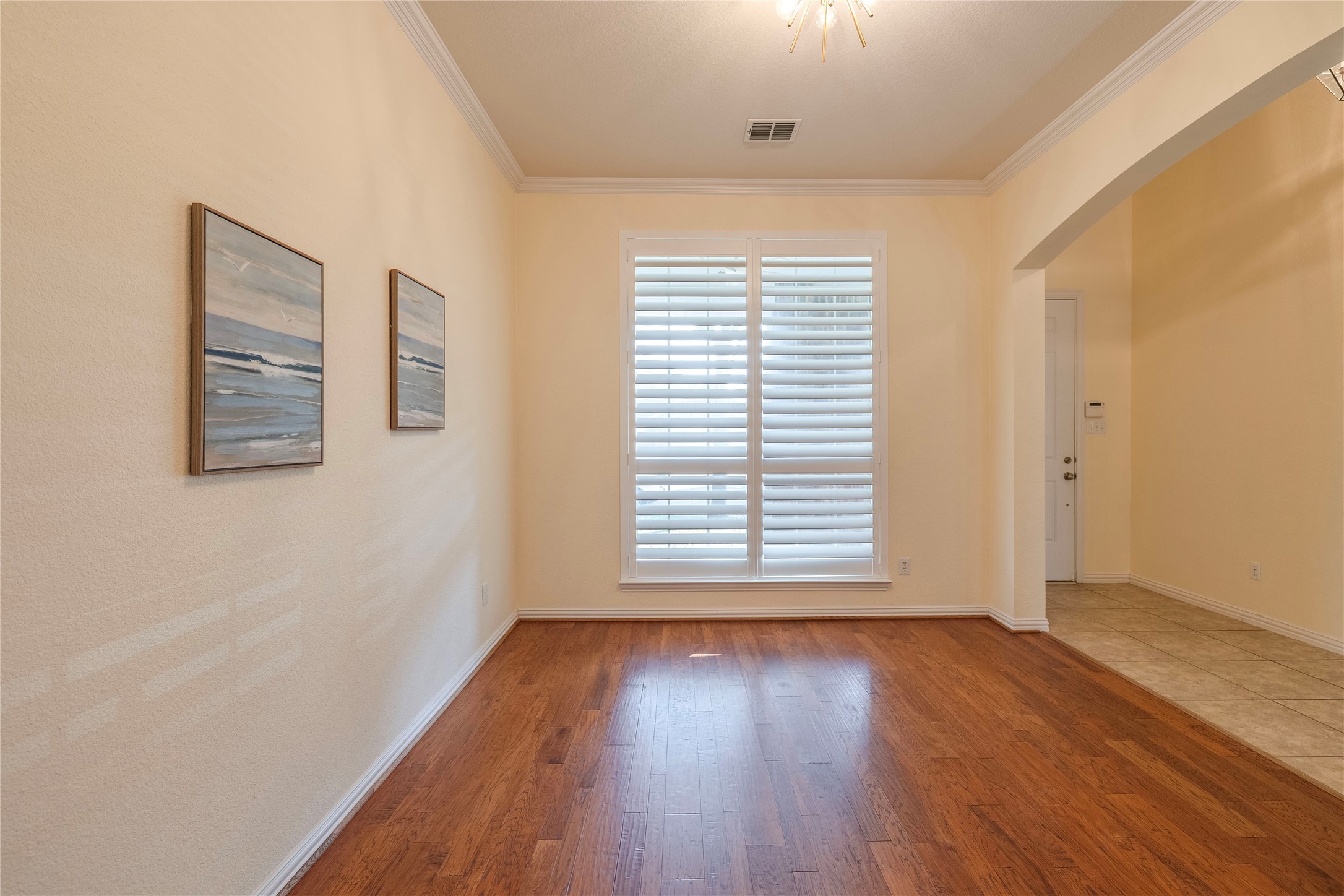 6115 Crestridge Lane