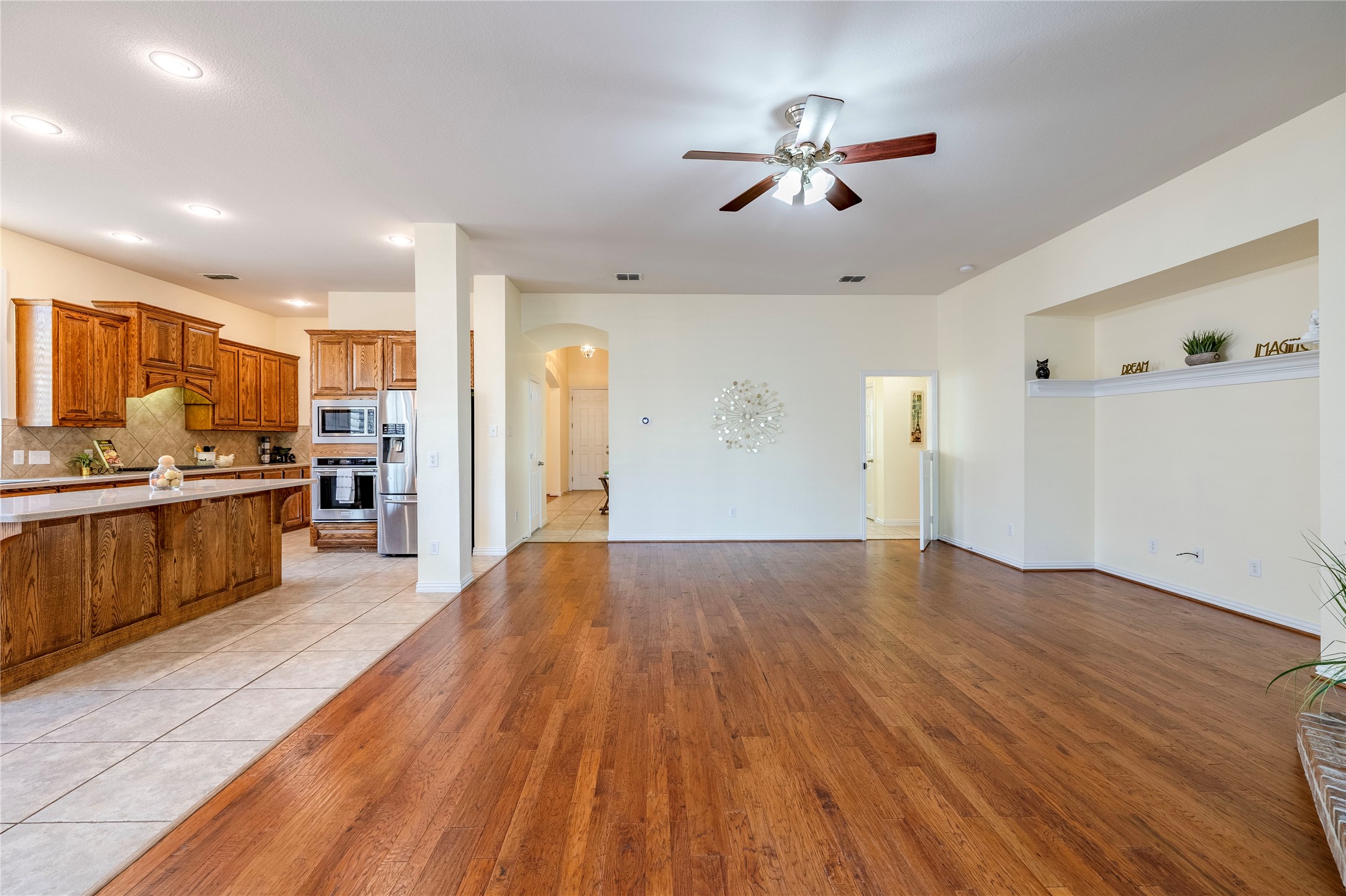 6115 Crestridge Lane