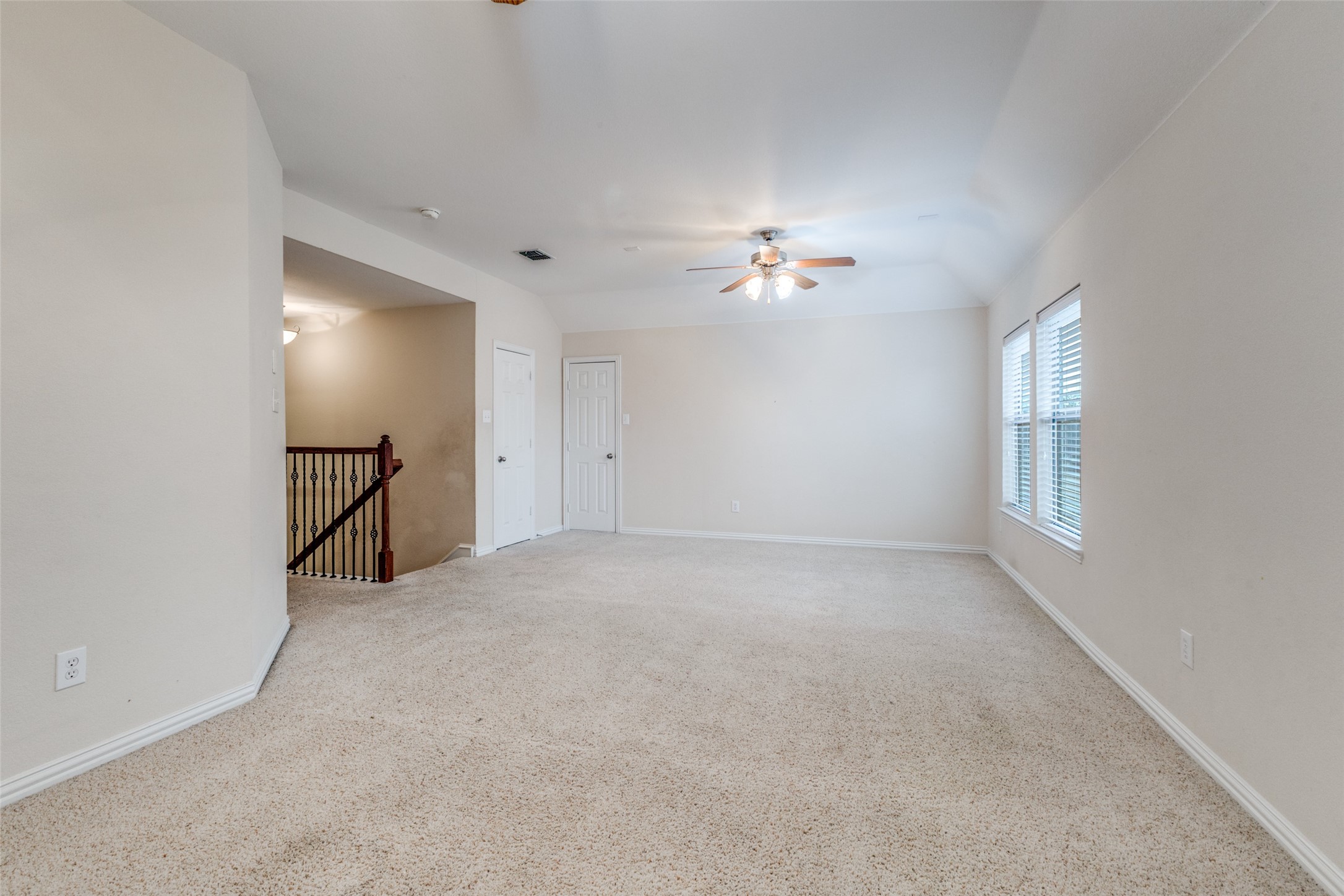 4414 Meadowview Lane