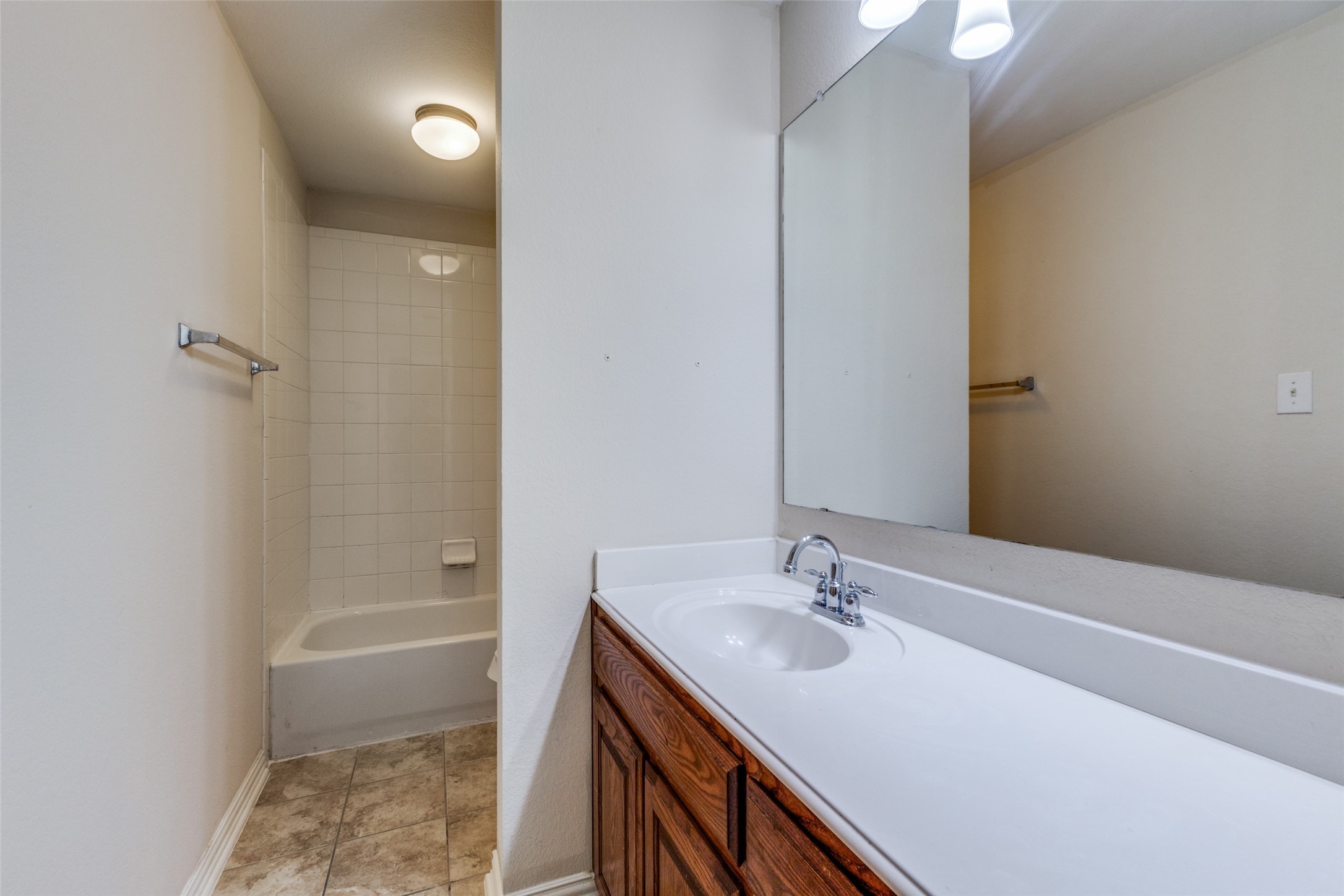 4414 Meadowview Lane