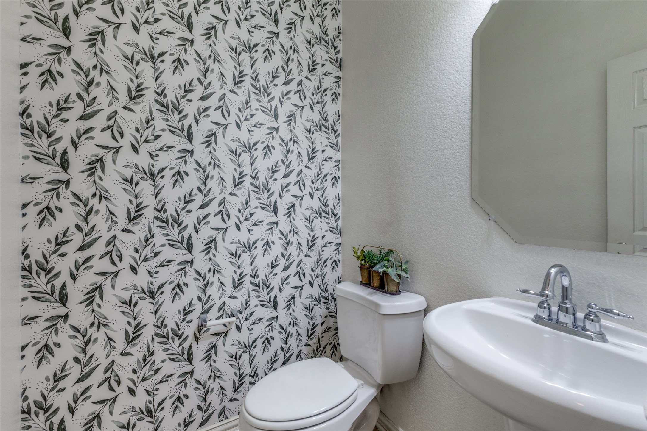 4414 Meadowview Lane