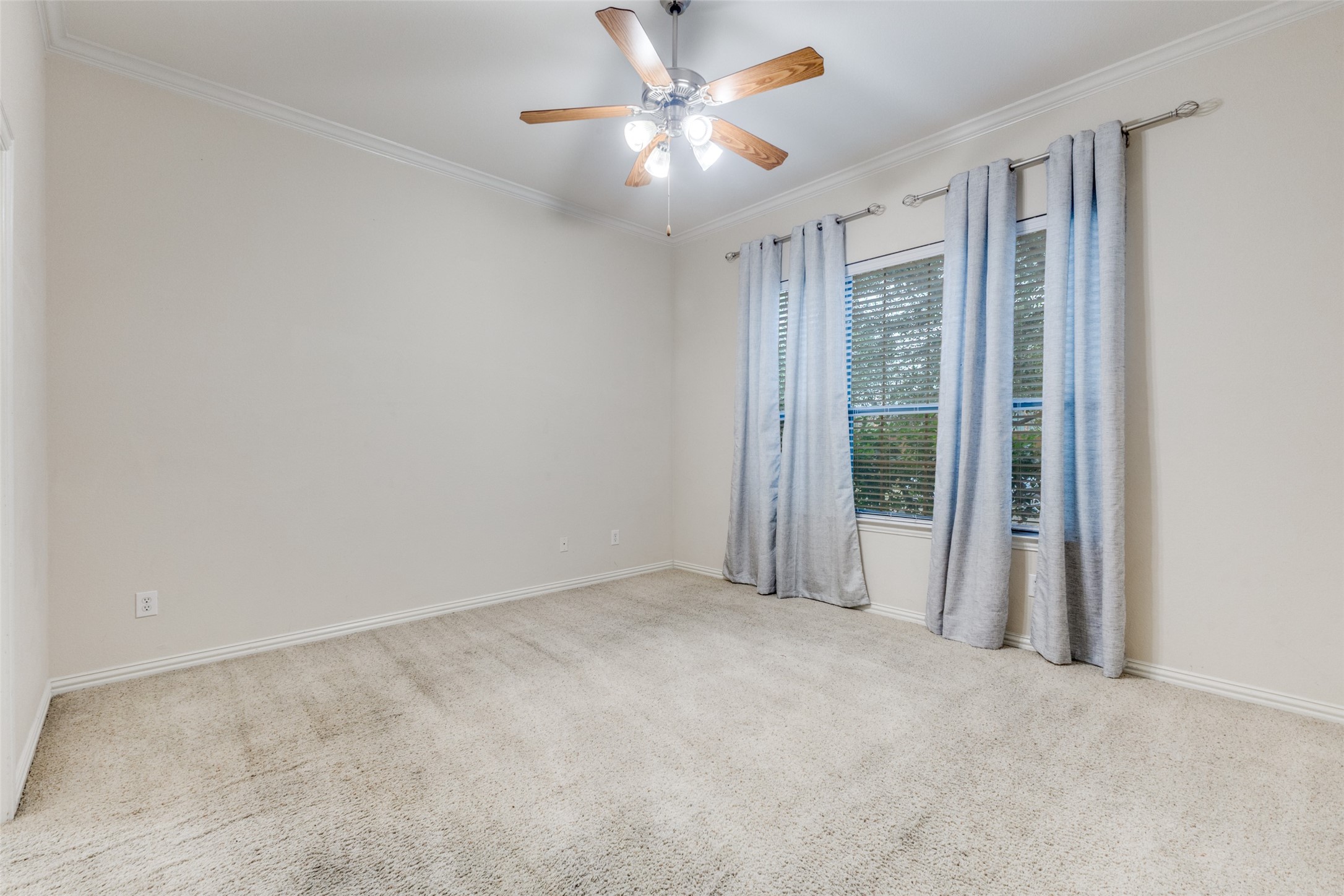 4414 Meadowview Lane