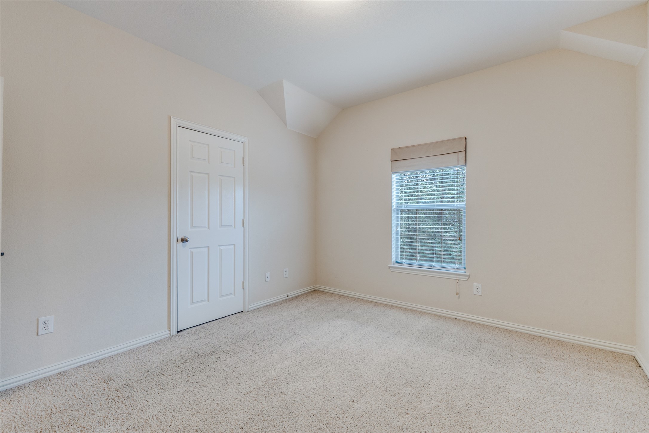 4414 Meadowview Lane