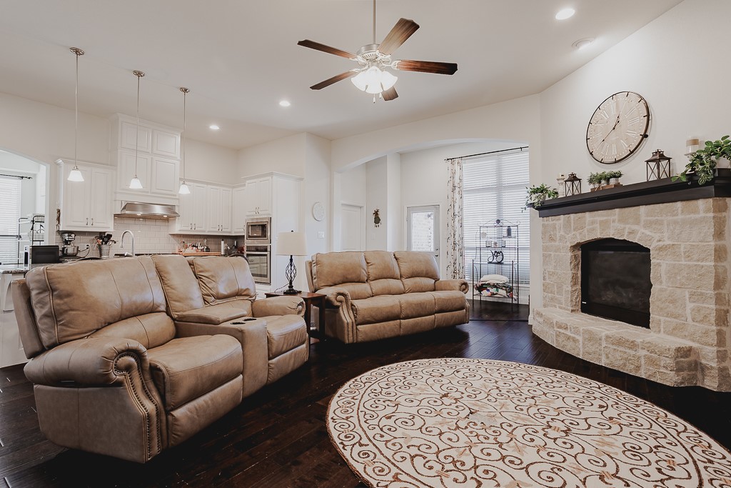 7610 Graystone Drive