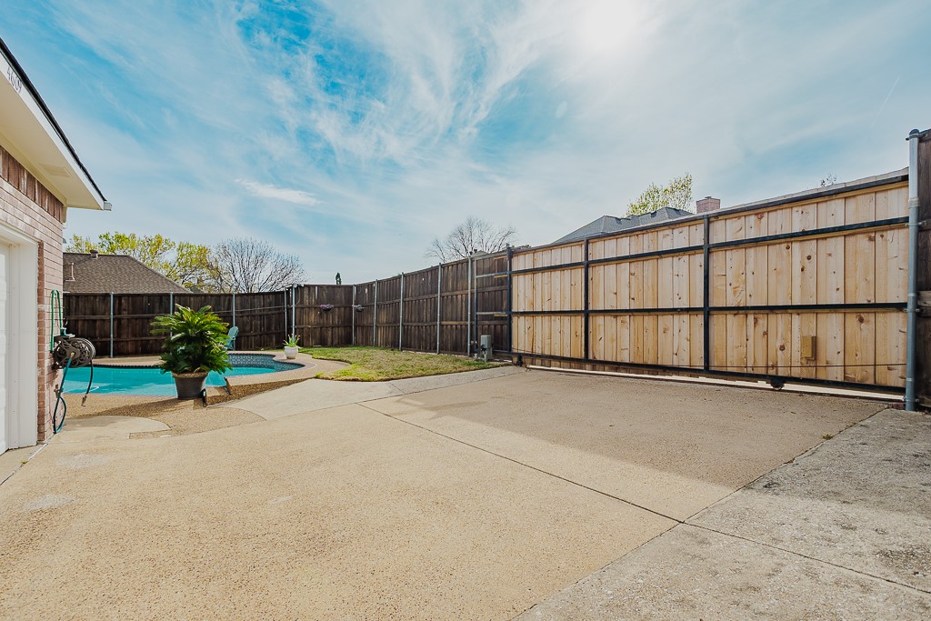4609 Scenic Drive