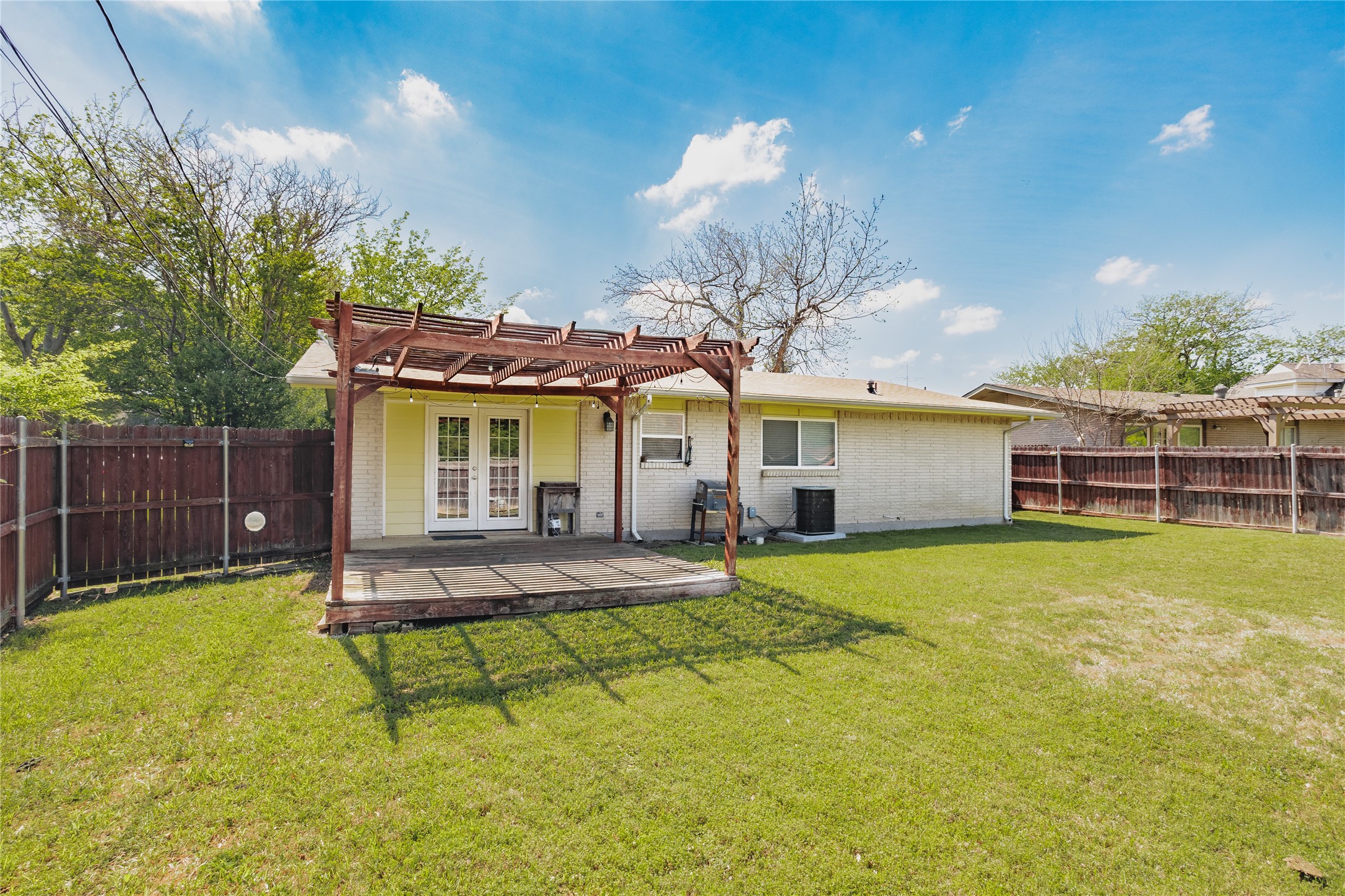 832 Greenhaven Drive