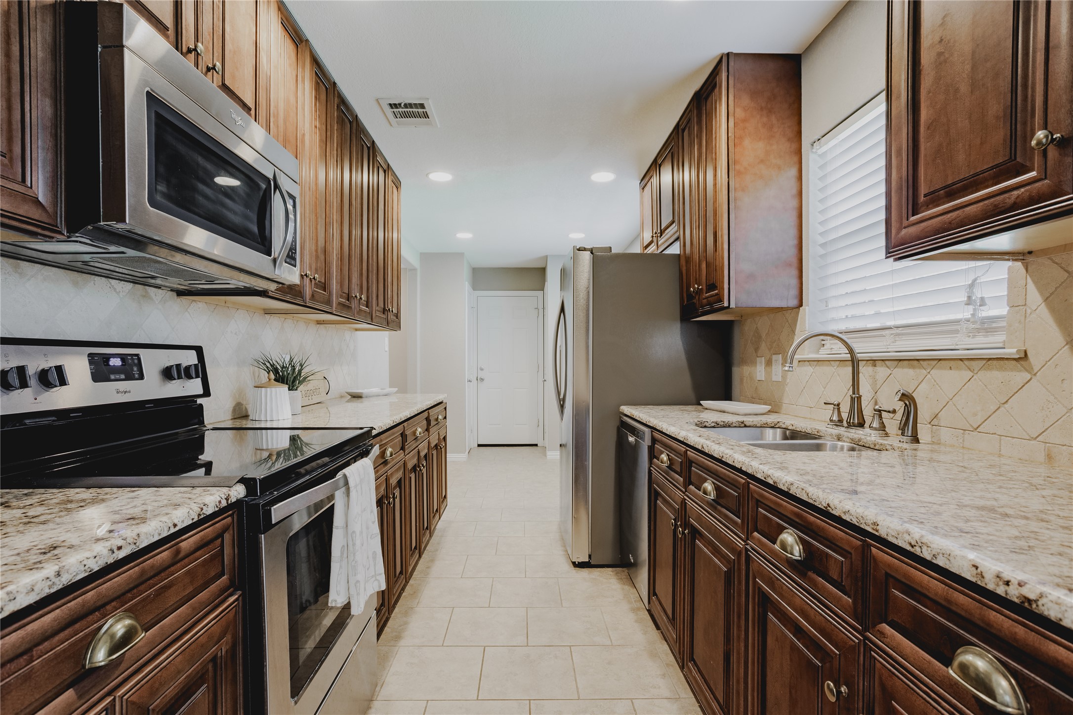 832 Greenhaven Drive