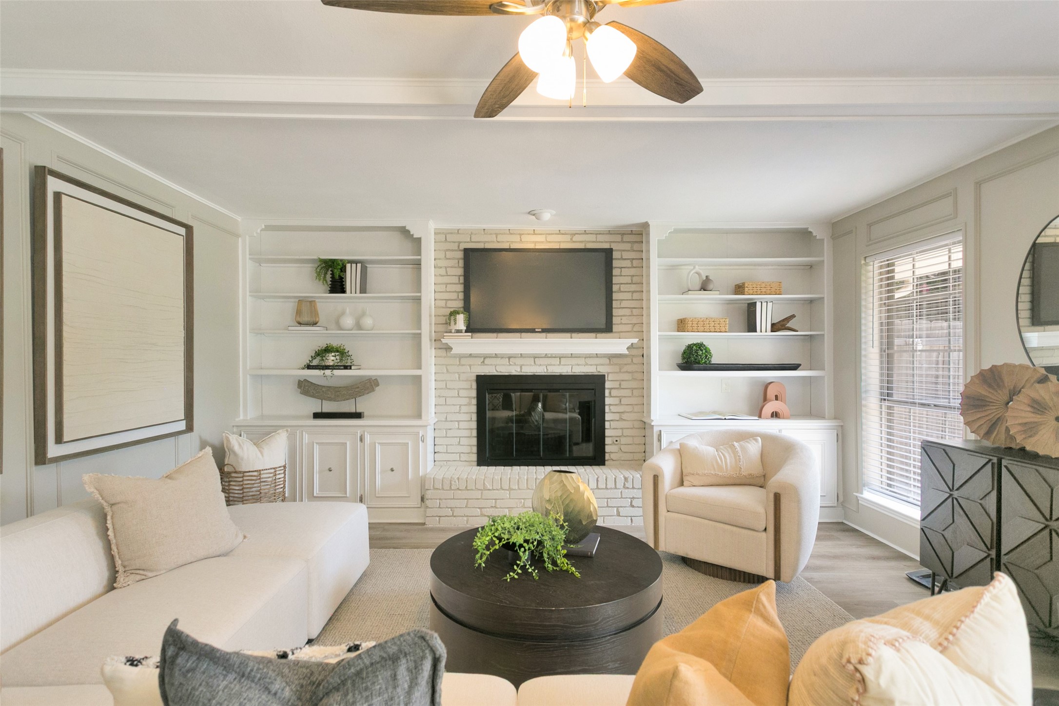 2416 Heather Hill Lane