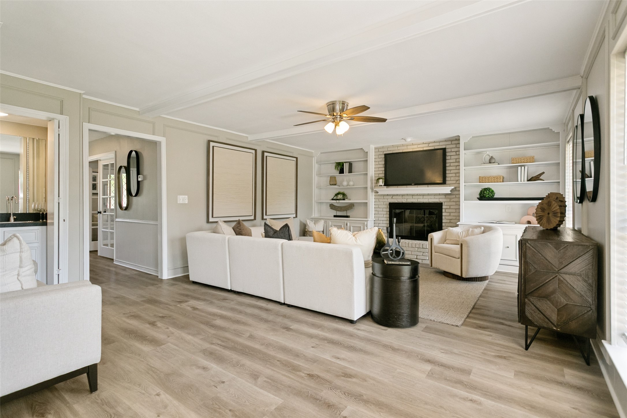 2416 Heather Hill Lane