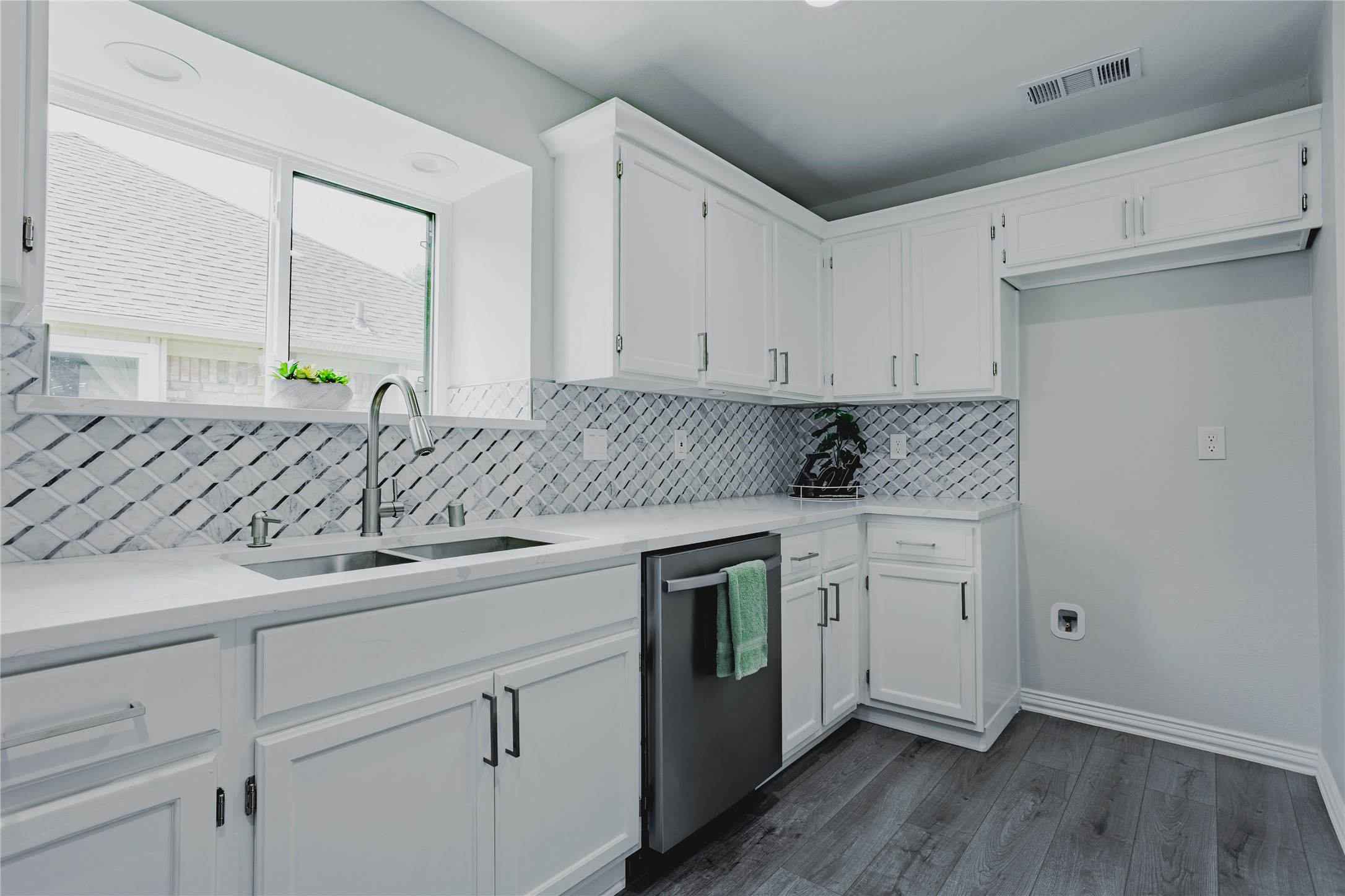 3617 Knights Bridge Drive