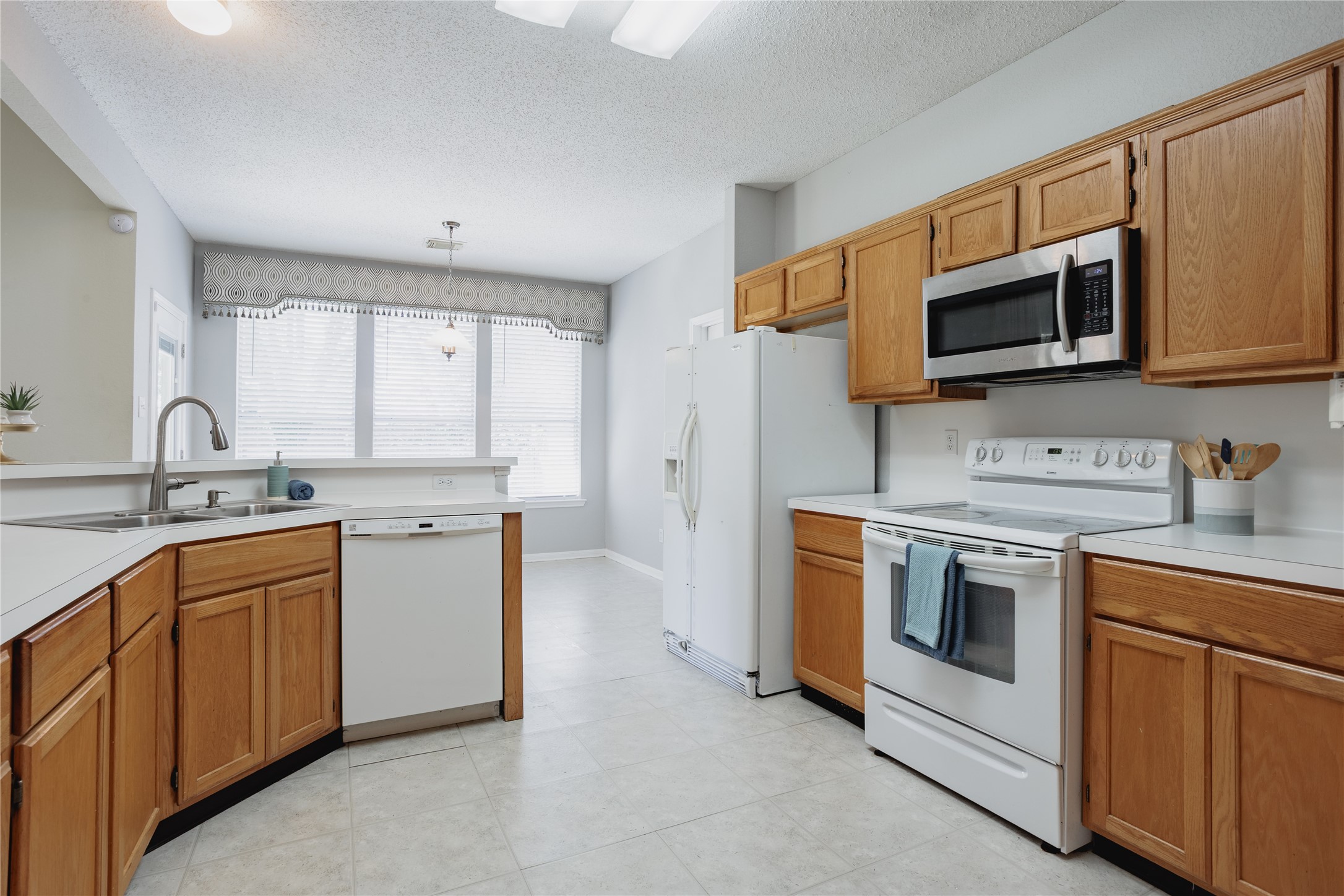 6513 Fairfield Drive