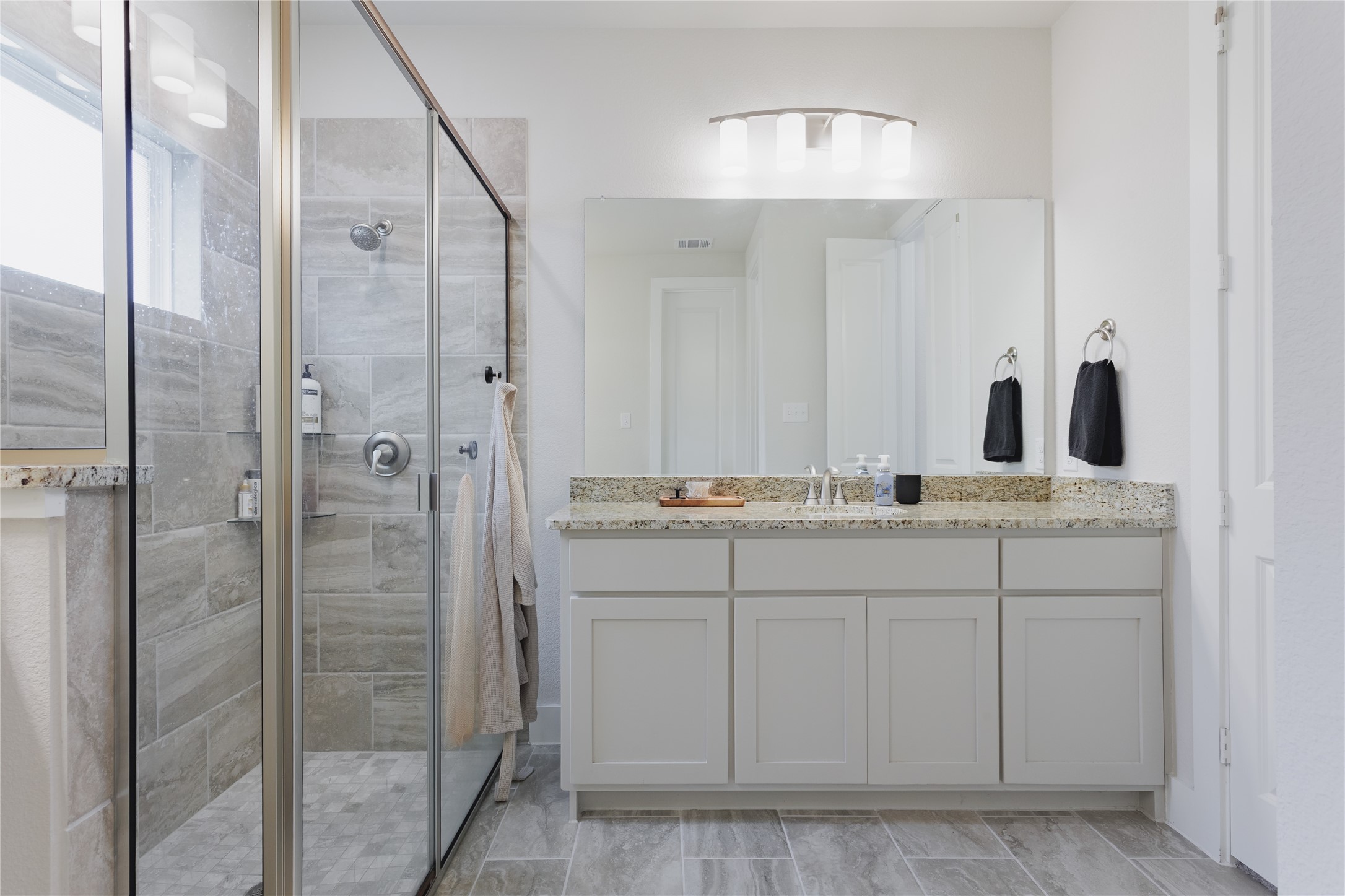 3913 Ablon Trail