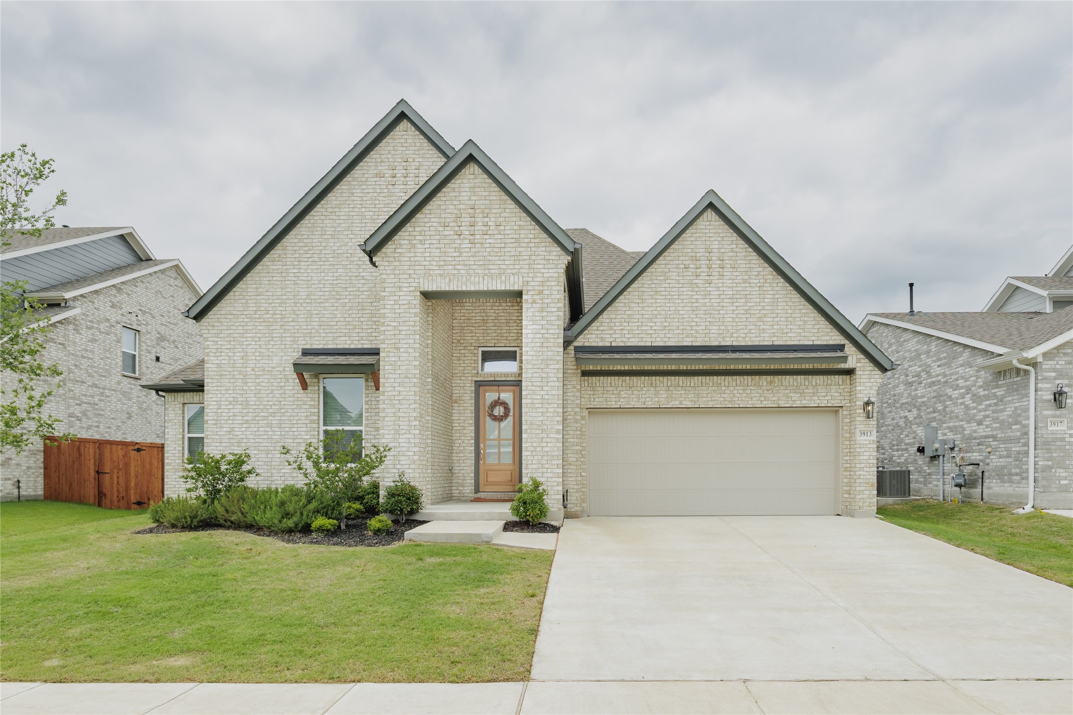 3913 Ablon Trail