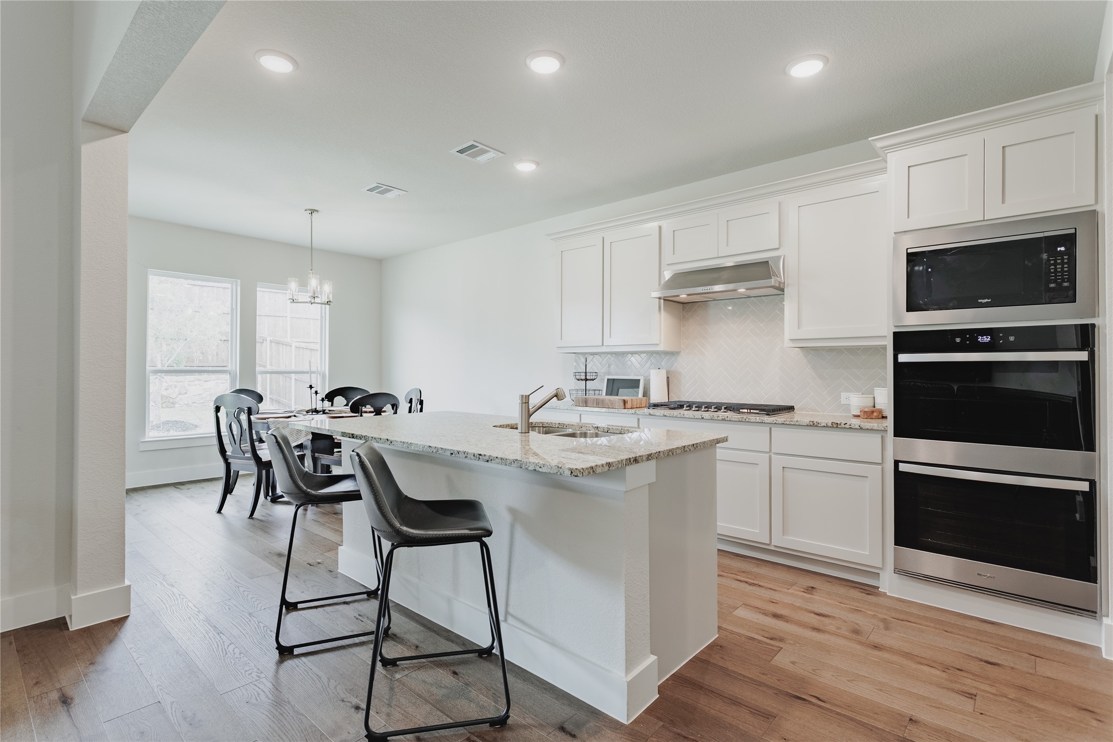 3913 Ablon Trail
