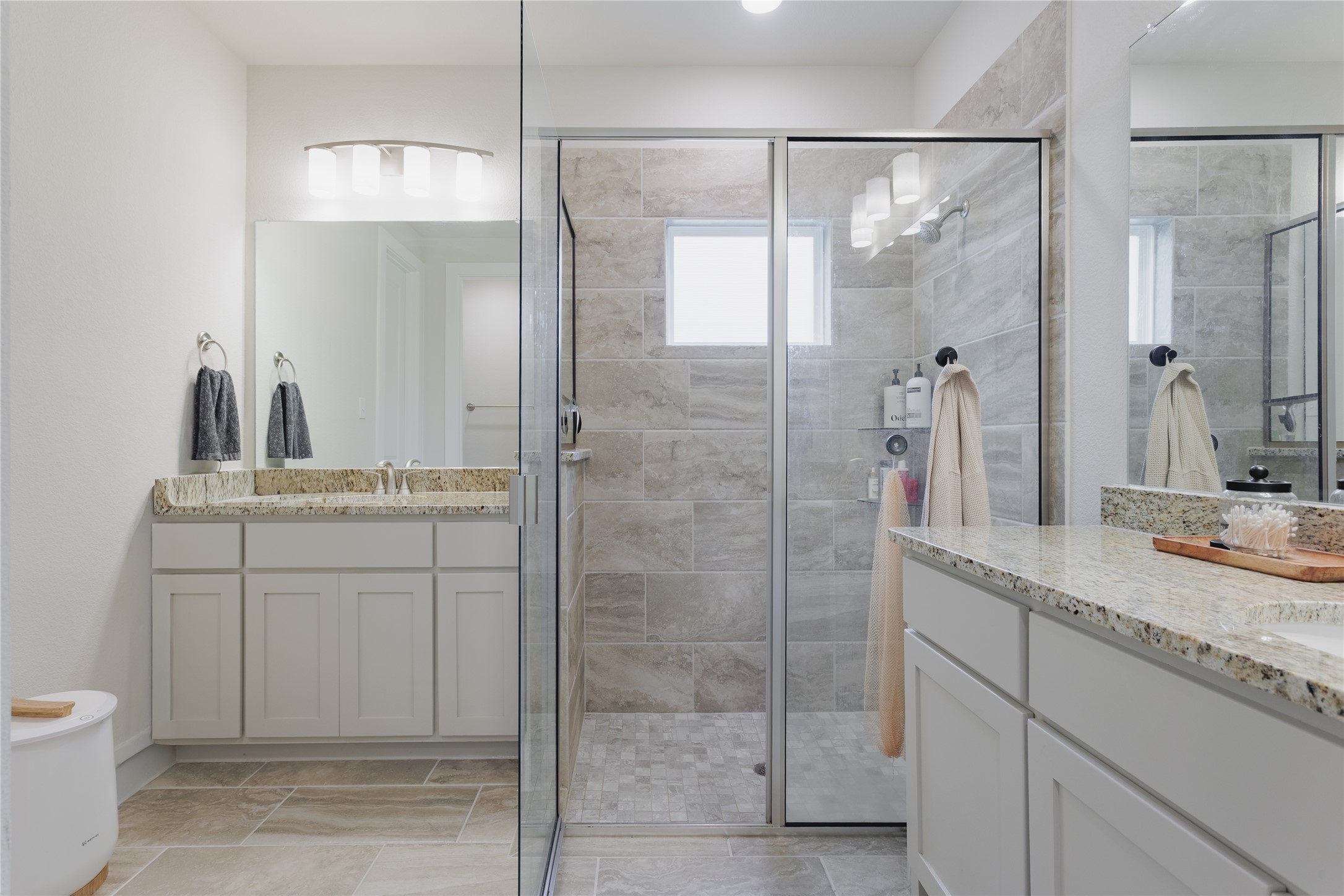 3913 Ablon Trail