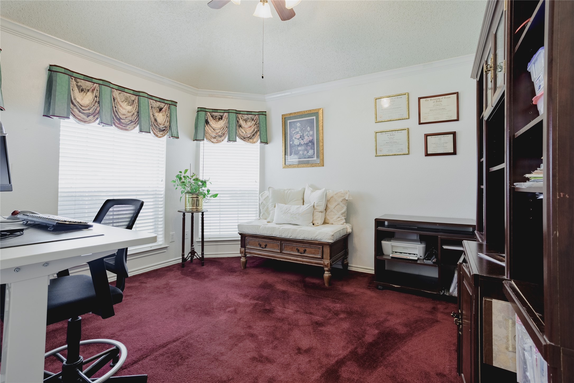 7115 Oaklawn