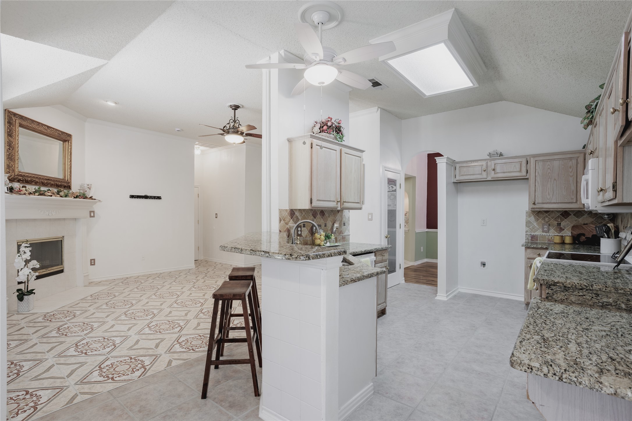 7115 Oaklawn