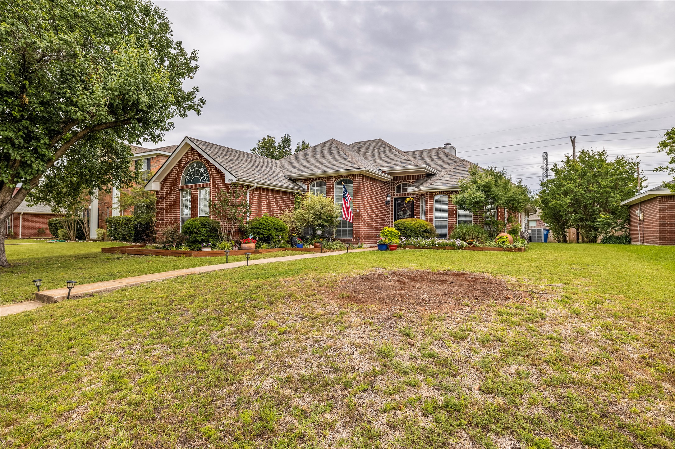 1104 Old Knoll Drive