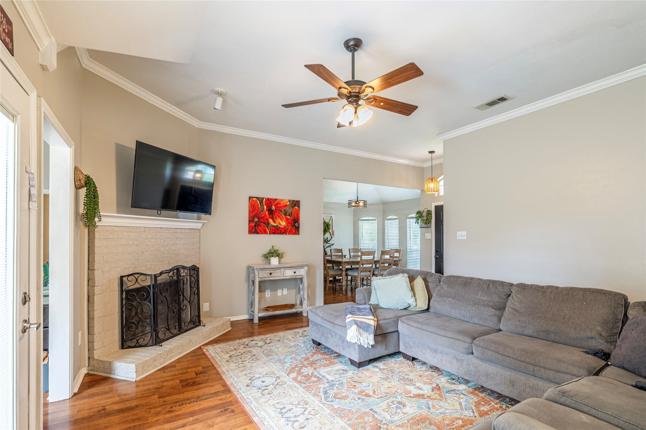 1104 Old Knoll Drive