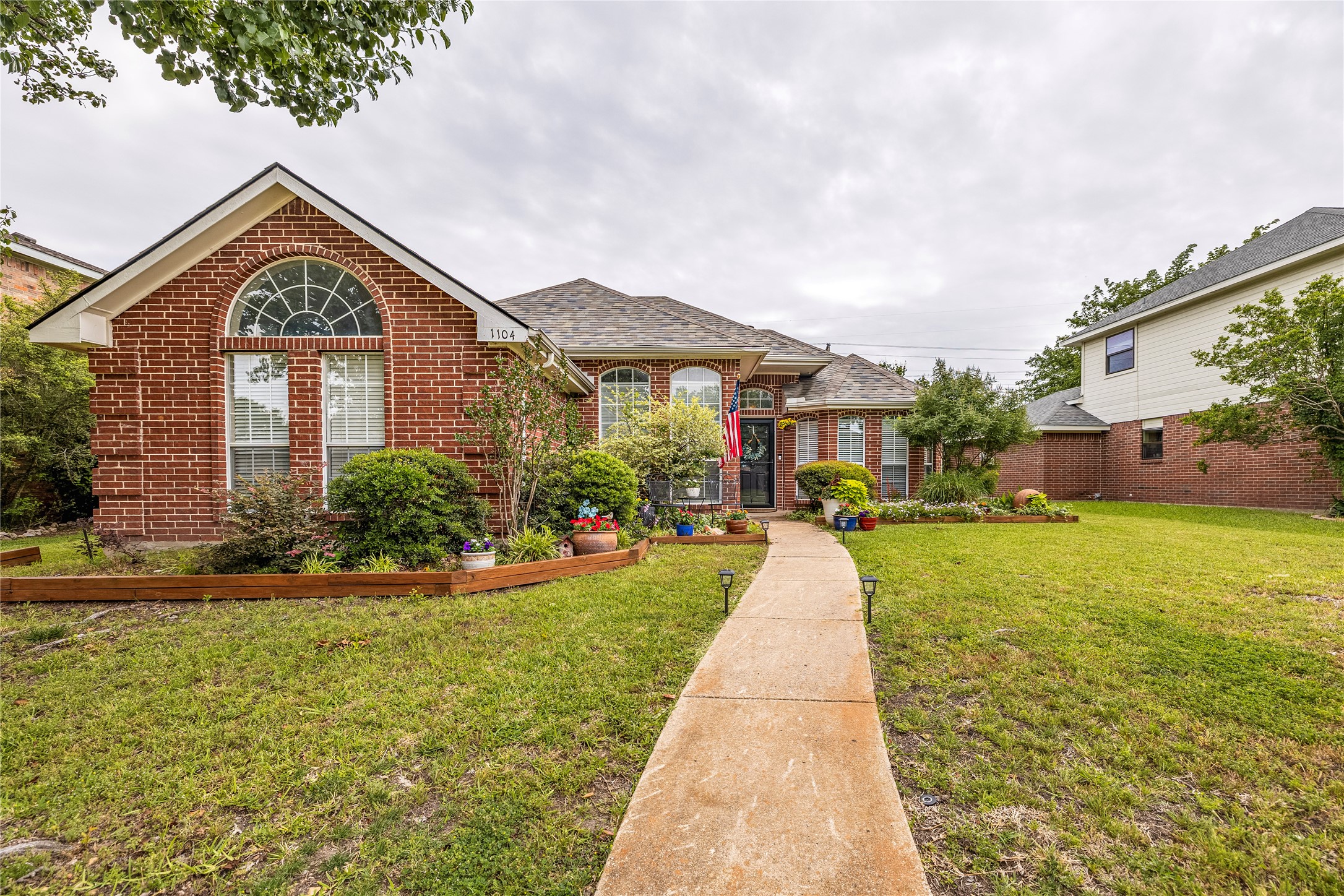 1104 Old Knoll Drive