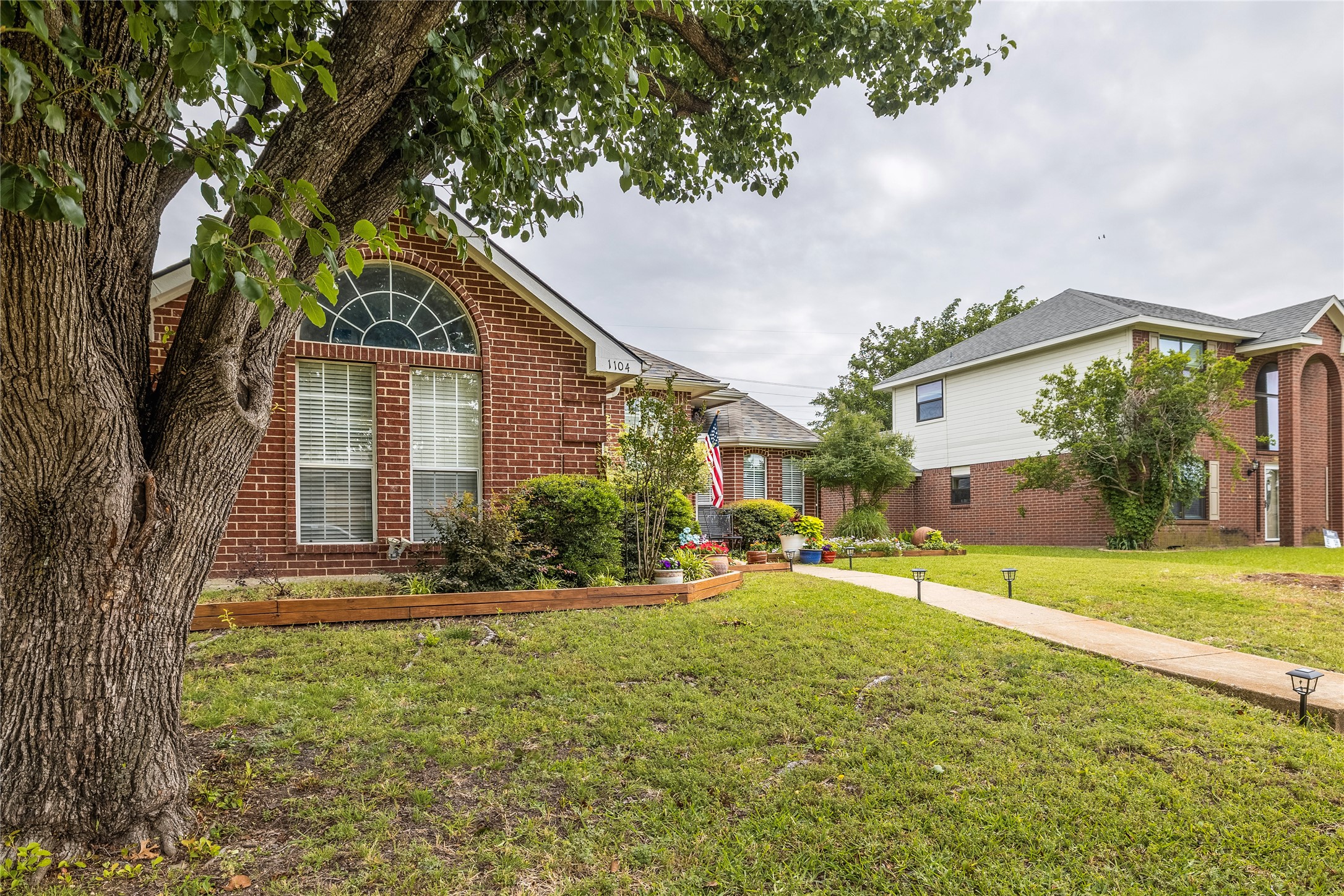 1104 Old Knoll Drive