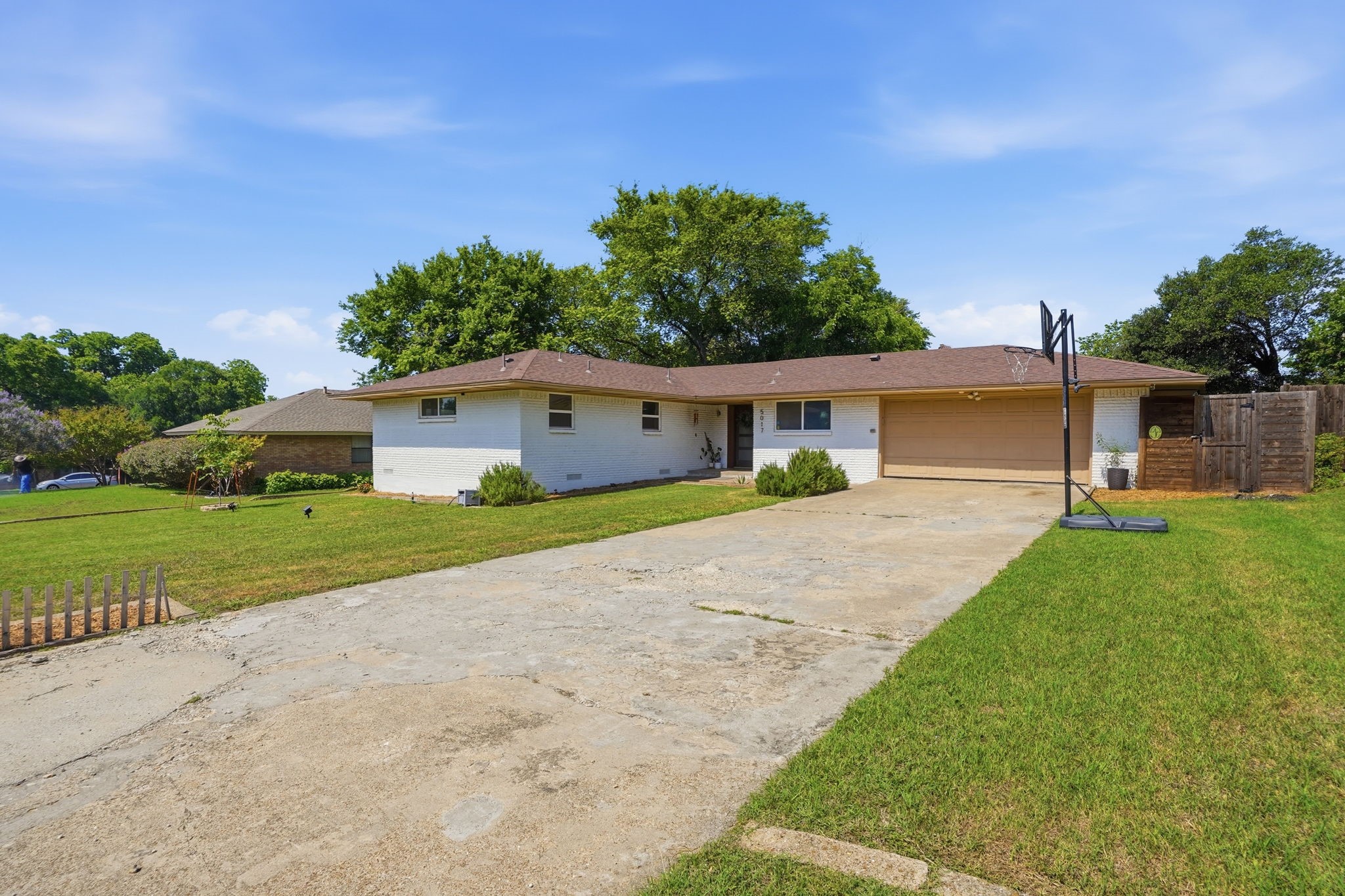 5017 Fox Hill Lane