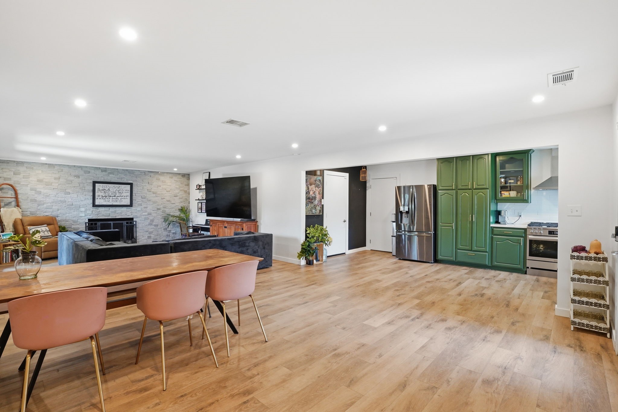 5017 Fox Hill Lane