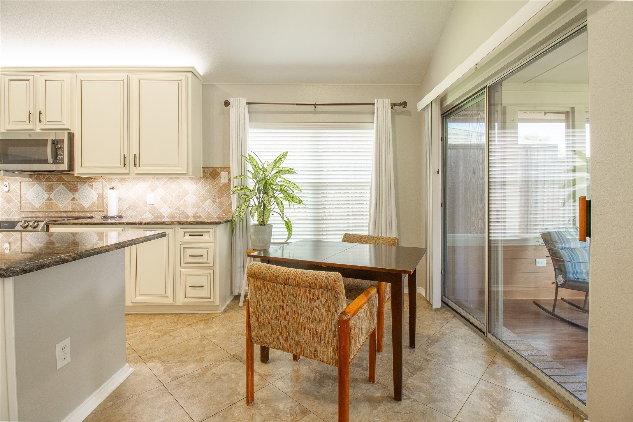 406 Hackberry Drive
