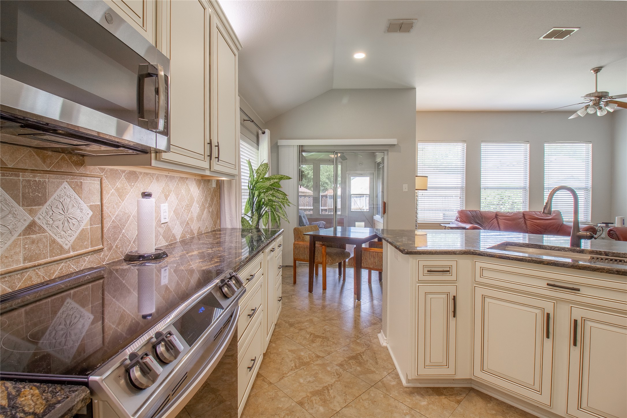 406 Hackberry Drive