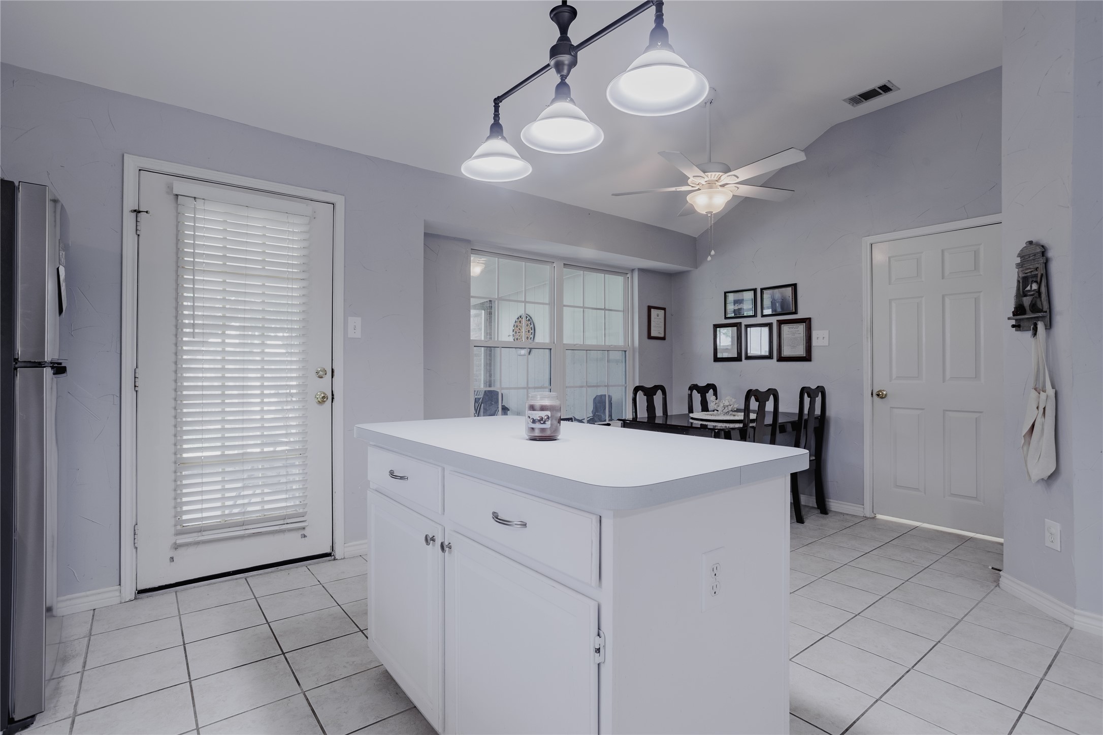 2918 Periwinkle Court