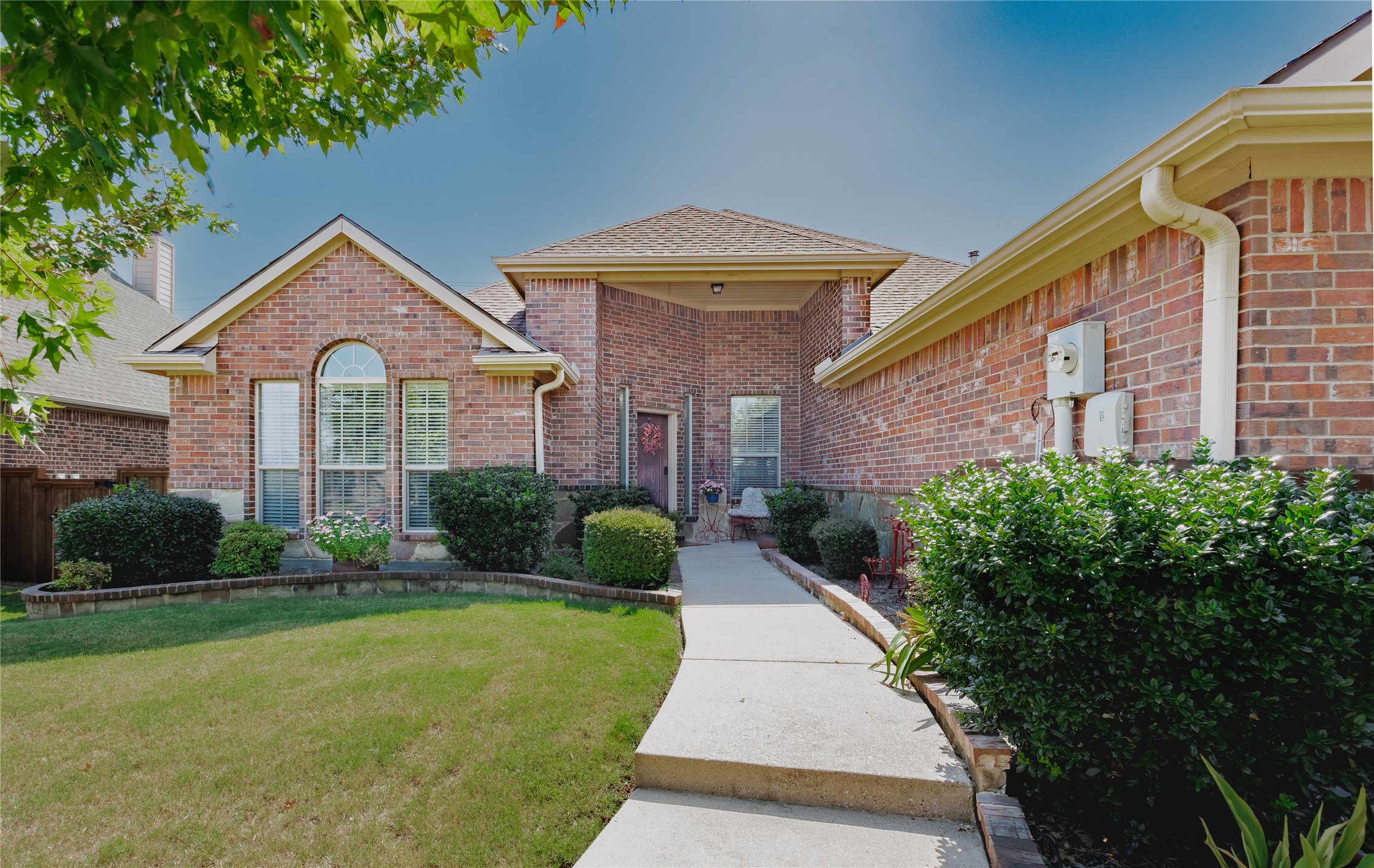 2924 Broken Spoke Lane