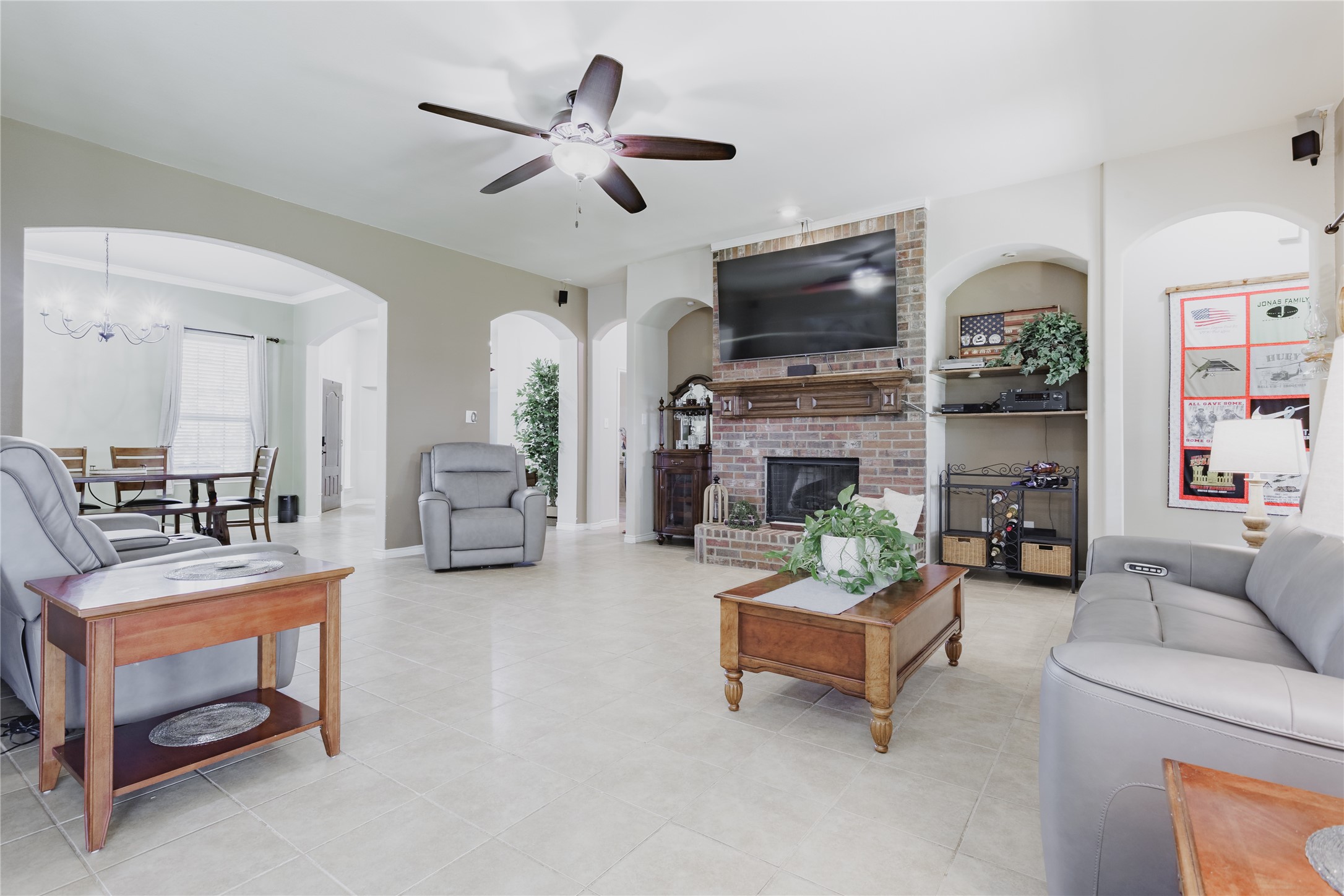 2924 Broken Spoke Lane