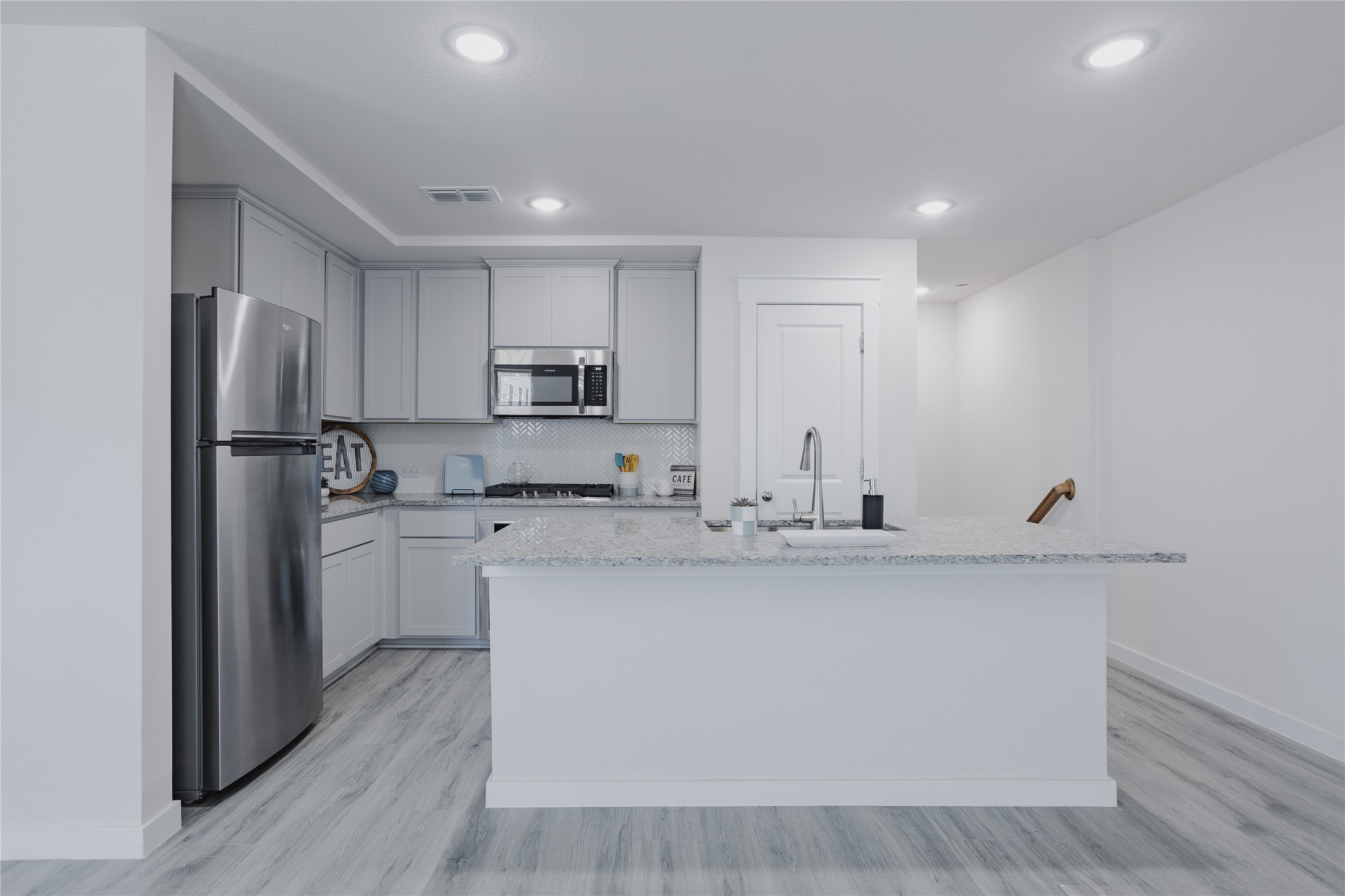 3039 Tenor Way