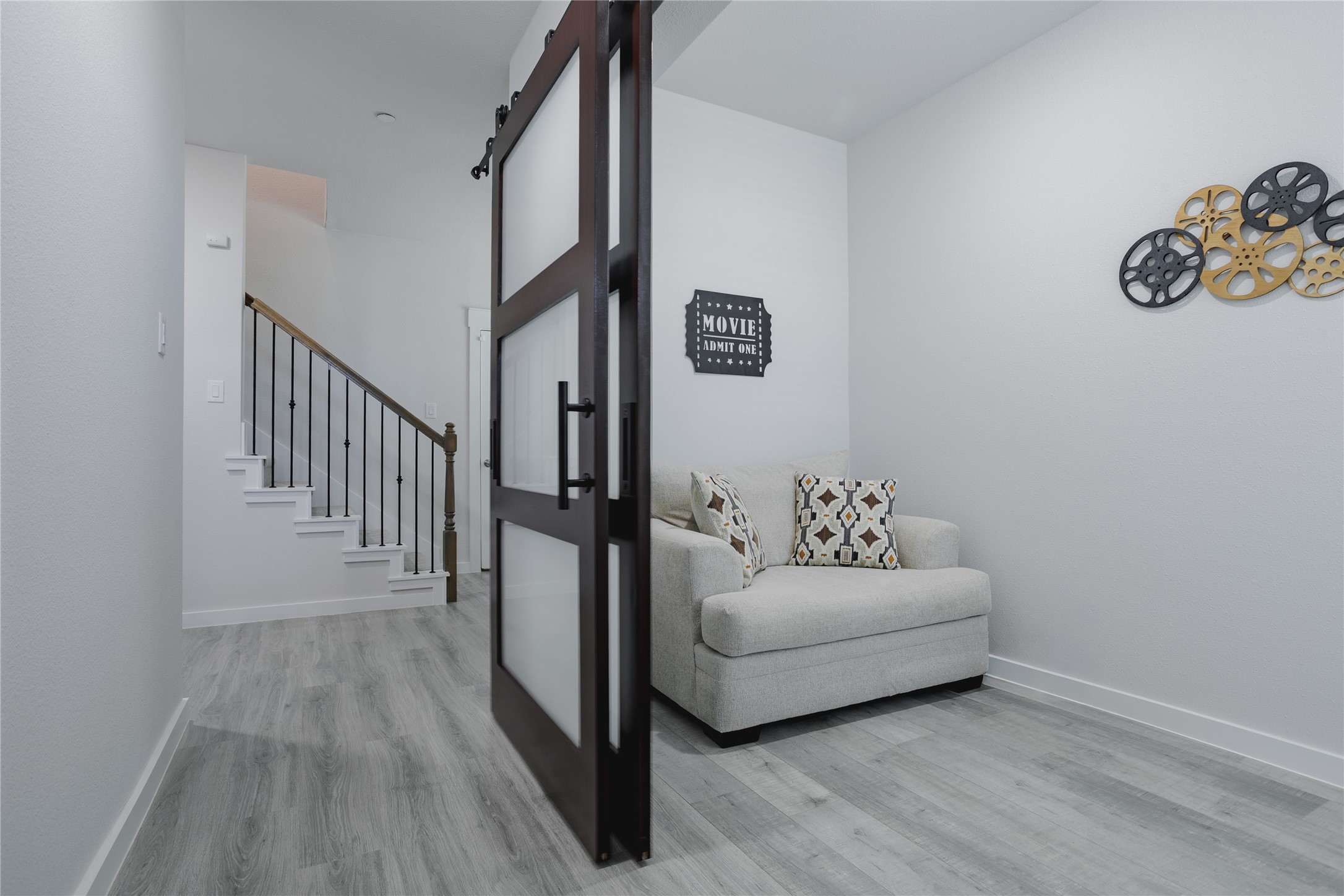 3039 Tenor Way