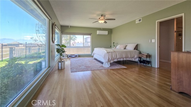 5847 Sycamore Avenue