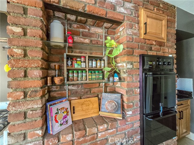 5847 Sycamore Avenue