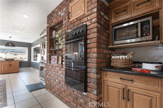 5847 Sycamore Avenue