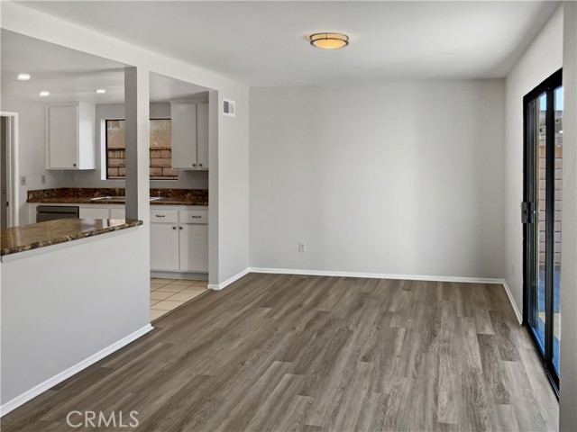 1810 W Admiralty Street