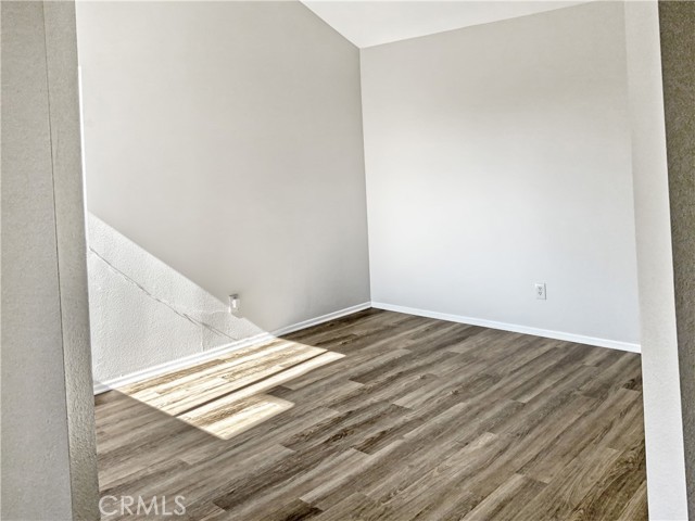 1810 W Admiralty Street