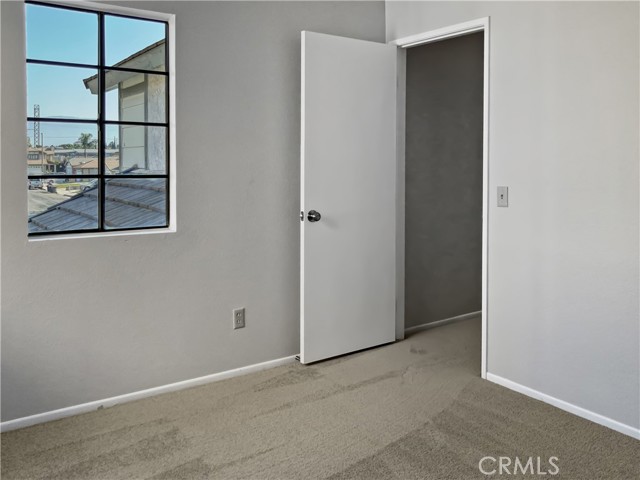 1810 W Admiralty Street